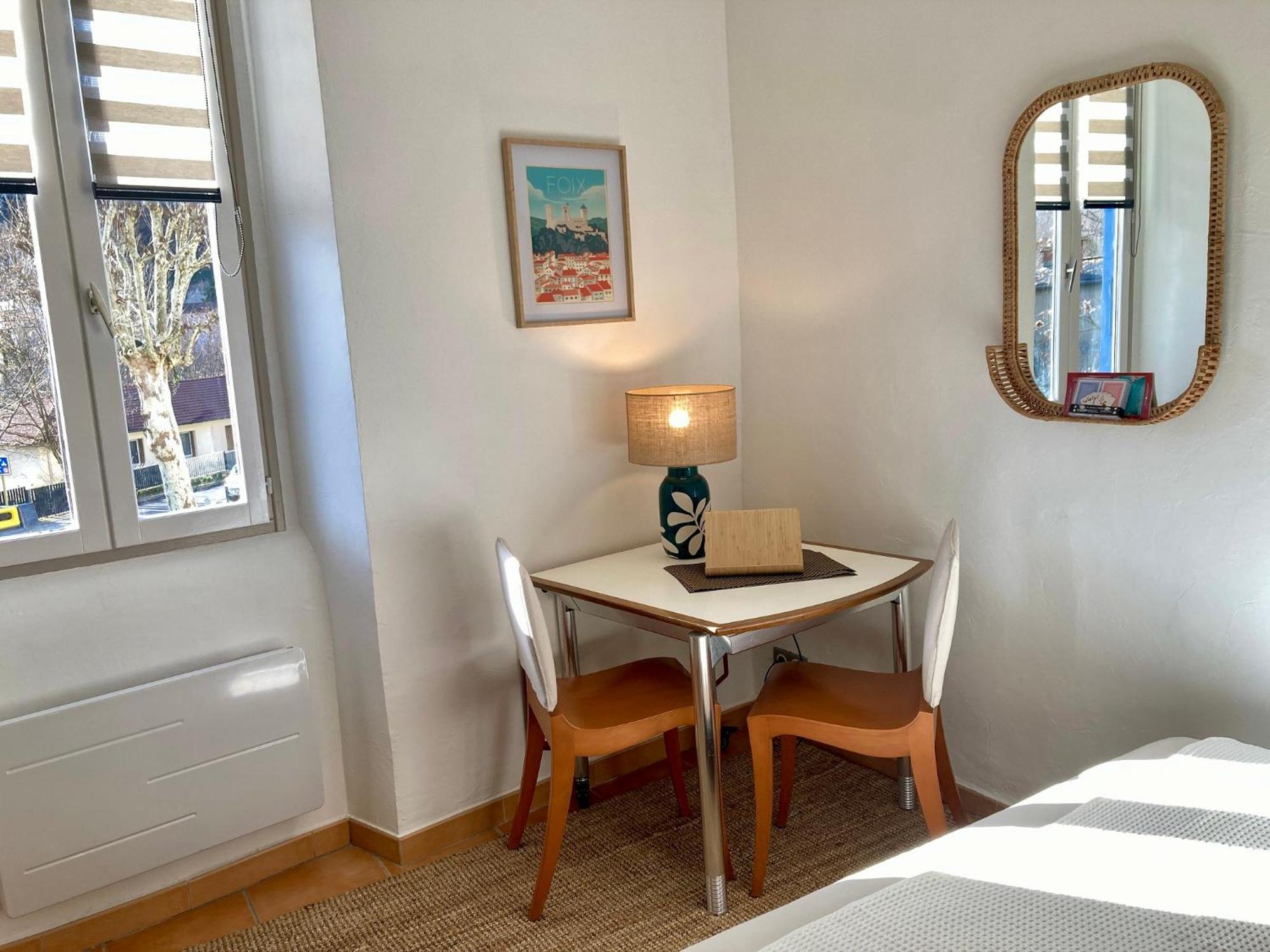 Aux 4 Logis Appart-Hotel - Studio Le Terra - Petit Dejeuner Inclus 1Ere Nuit Foix Bagian luar foto